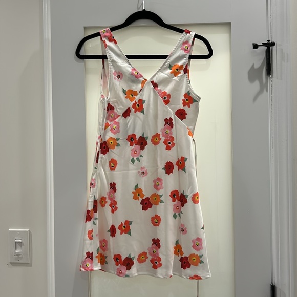PP Nellie mini dress - floral size 2 - Picture 2 of 2